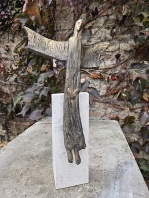 ,,Aniel,, zmes živice a bronzu - patina, Výška - 46cm